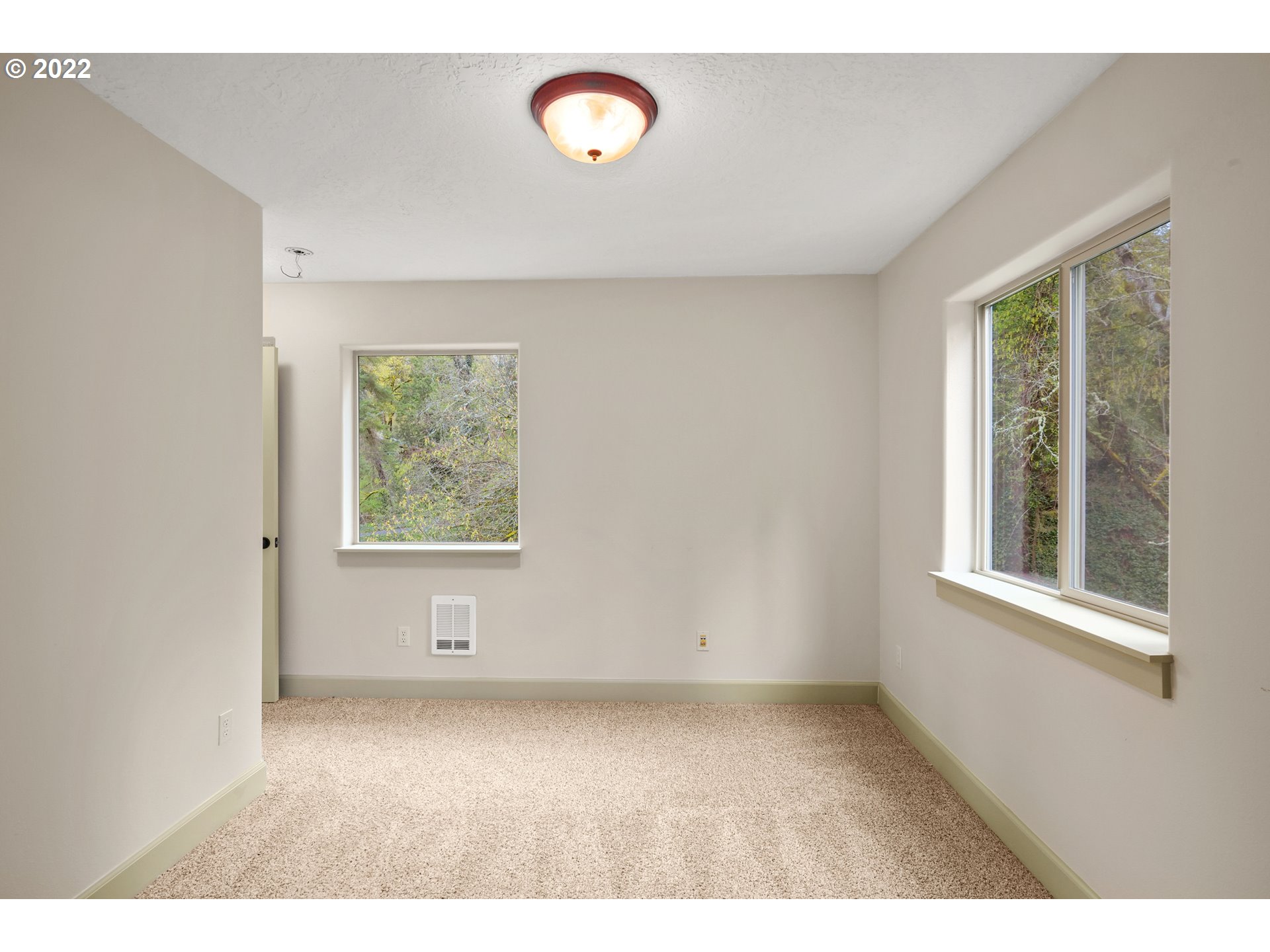 4350 Southwest Halcyon Road Tualatin, OR 97062 - Photo 16 of 32 Gallery Image 16