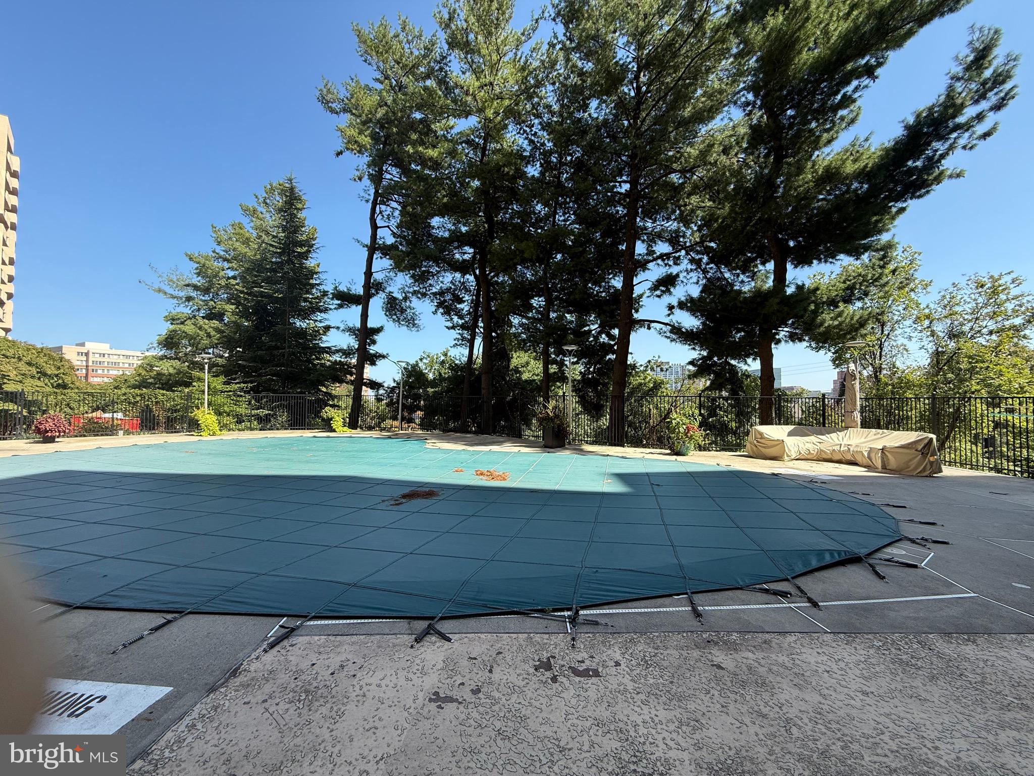 1101 South Arlington Ridge Road, Unit 214 Arlington, VA 22202 - Photo 41 of 41 a view of outdoor space and yard