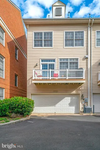 $4,199 | 456 Ferdinand Day Drive, Alexandria, VA 22304