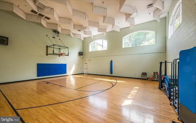 $4,199 | 456 Ferdinand Day Drive, Alexandria, VA 22304