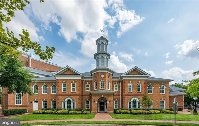 $4,199 | 456 Ferdinand Day Drive, Alexandria, VA 22304