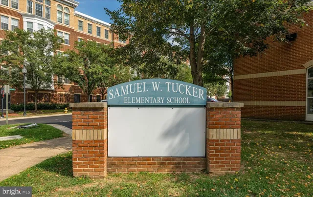 $4,199 | 456 Ferdinand Day Drive, Alexandria, VA 22304