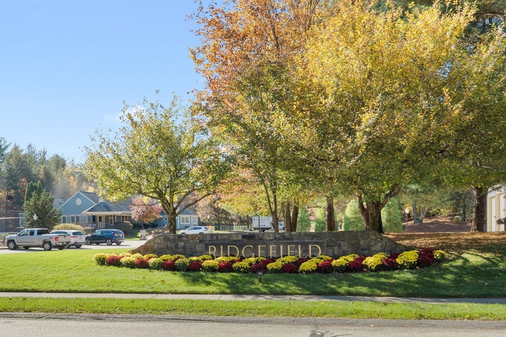 112 Ridgefield Circle, Unit B Clinton, MA 01510 - Photo 33 of 37