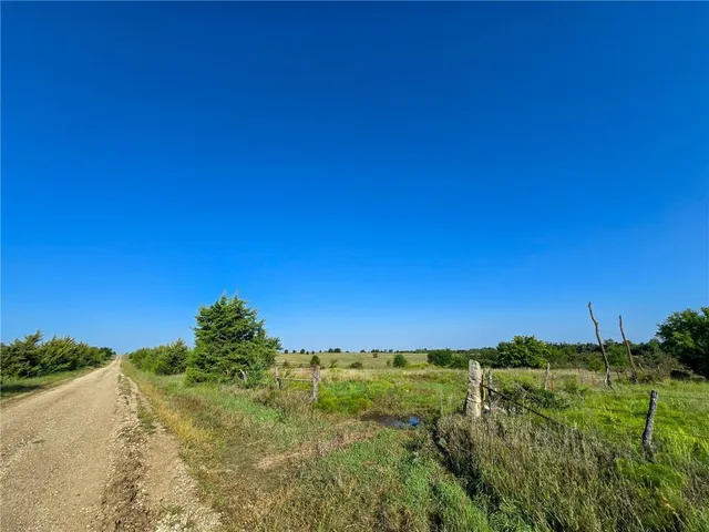 $250,000 | H Avenue, White City, KS 66872