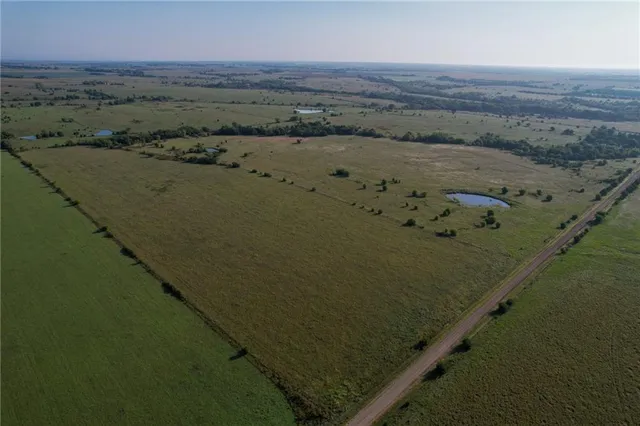 $250,000 | H Avenue, White City, KS 66872