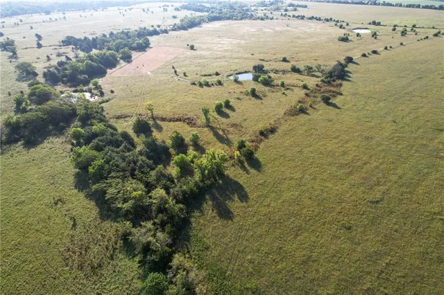 $250,000 | H Avenue, White City, KS 66872