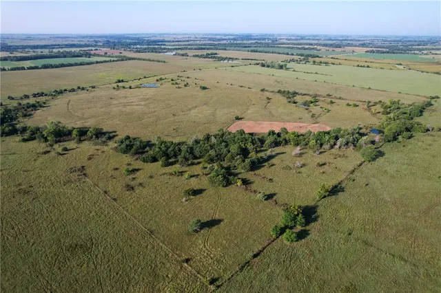 $250,000 | H Avenue, White City, KS 66872