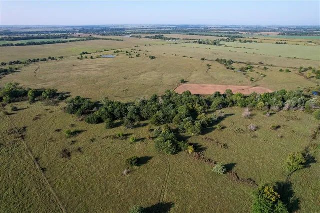 $250,000 | H Avenue, White City, KS 66872