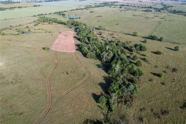 $250,000 | H Avenue, White City, KS 66872