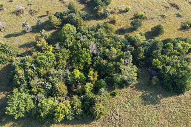 $250,000 | H Avenue, White City, KS 66872