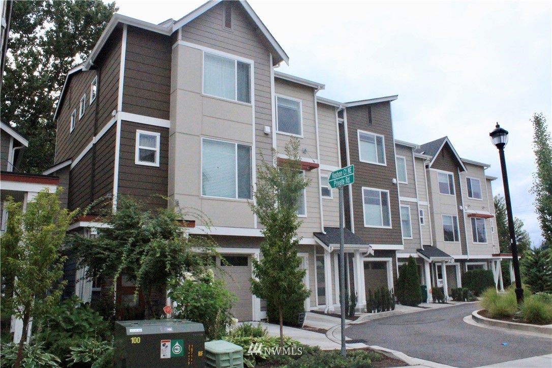 351 Vashon Court Northeast Renton, WA 98059 - Photo 2 of 19 Gallery Image 2
