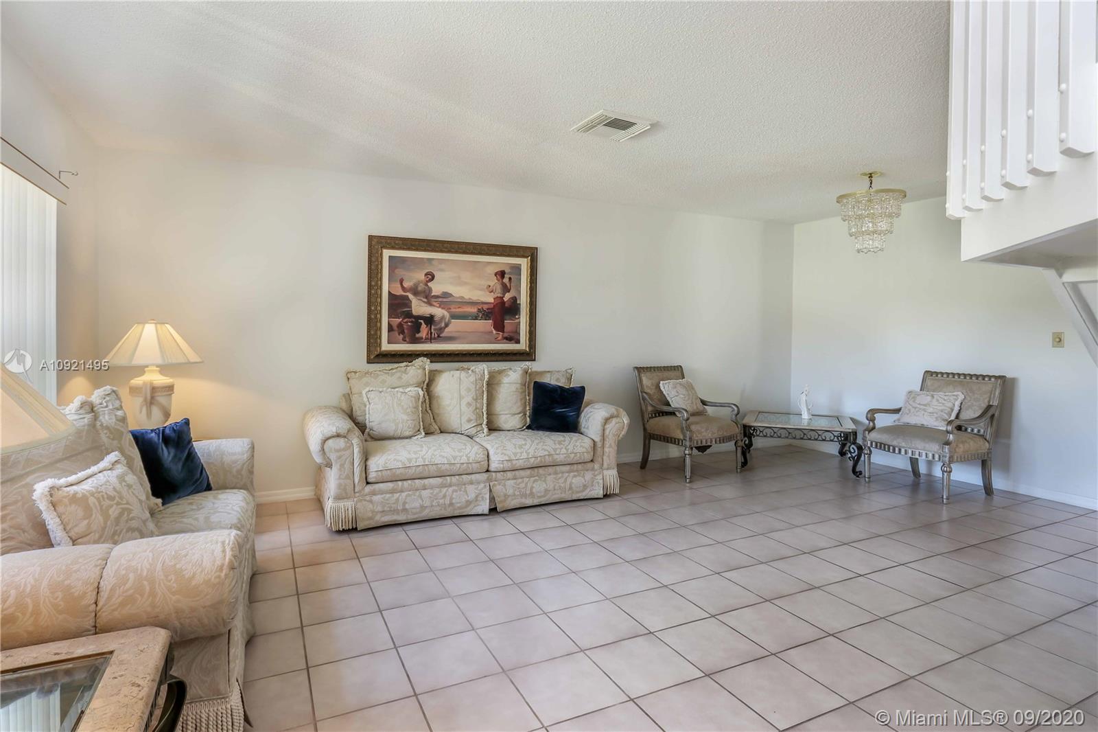 16242 Southwest 100th Terrace Miami, FL 33196 - Photo 2 of 32