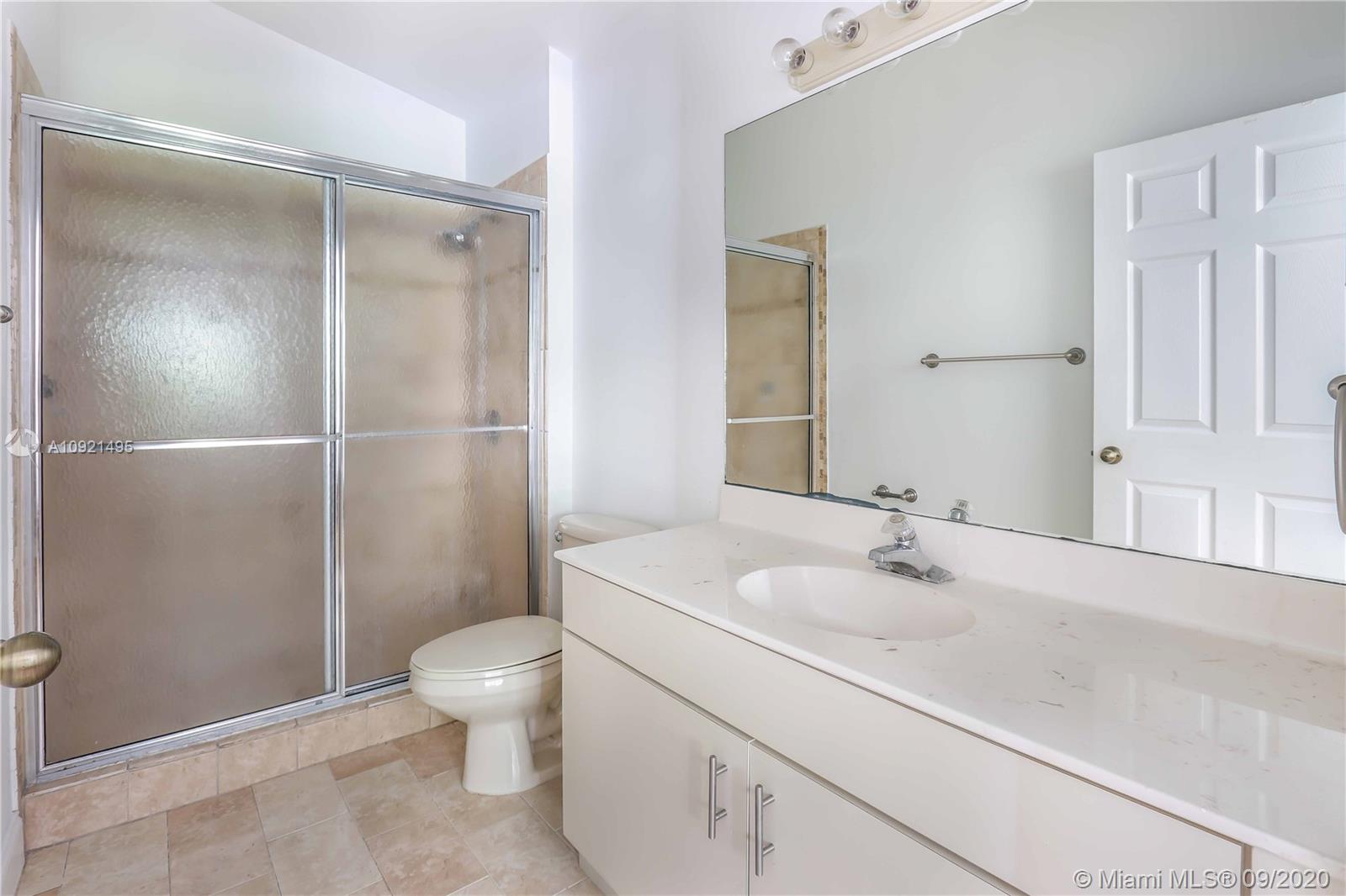 16242 Southwest 100th Terrace Miami, FL 33196 - Photo 12 of 32