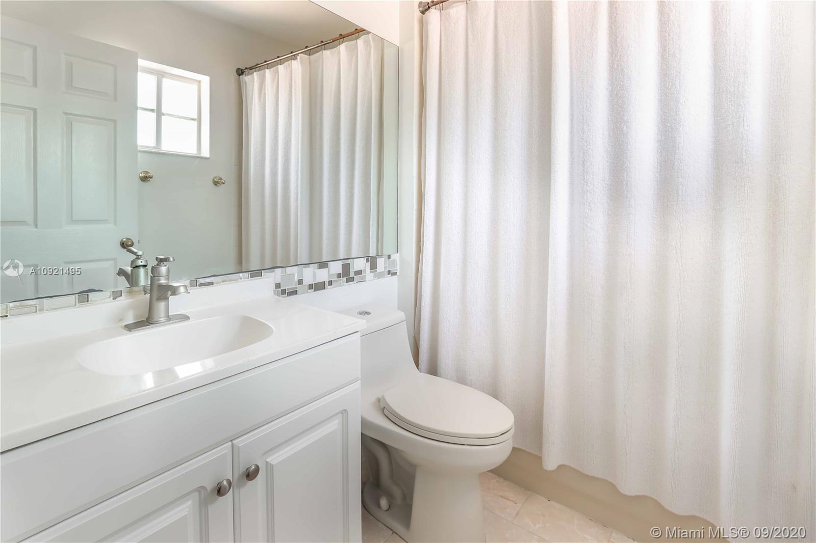 16242 Southwest 100th Terrace Miami, FL 33196 - Photo 14 of 32