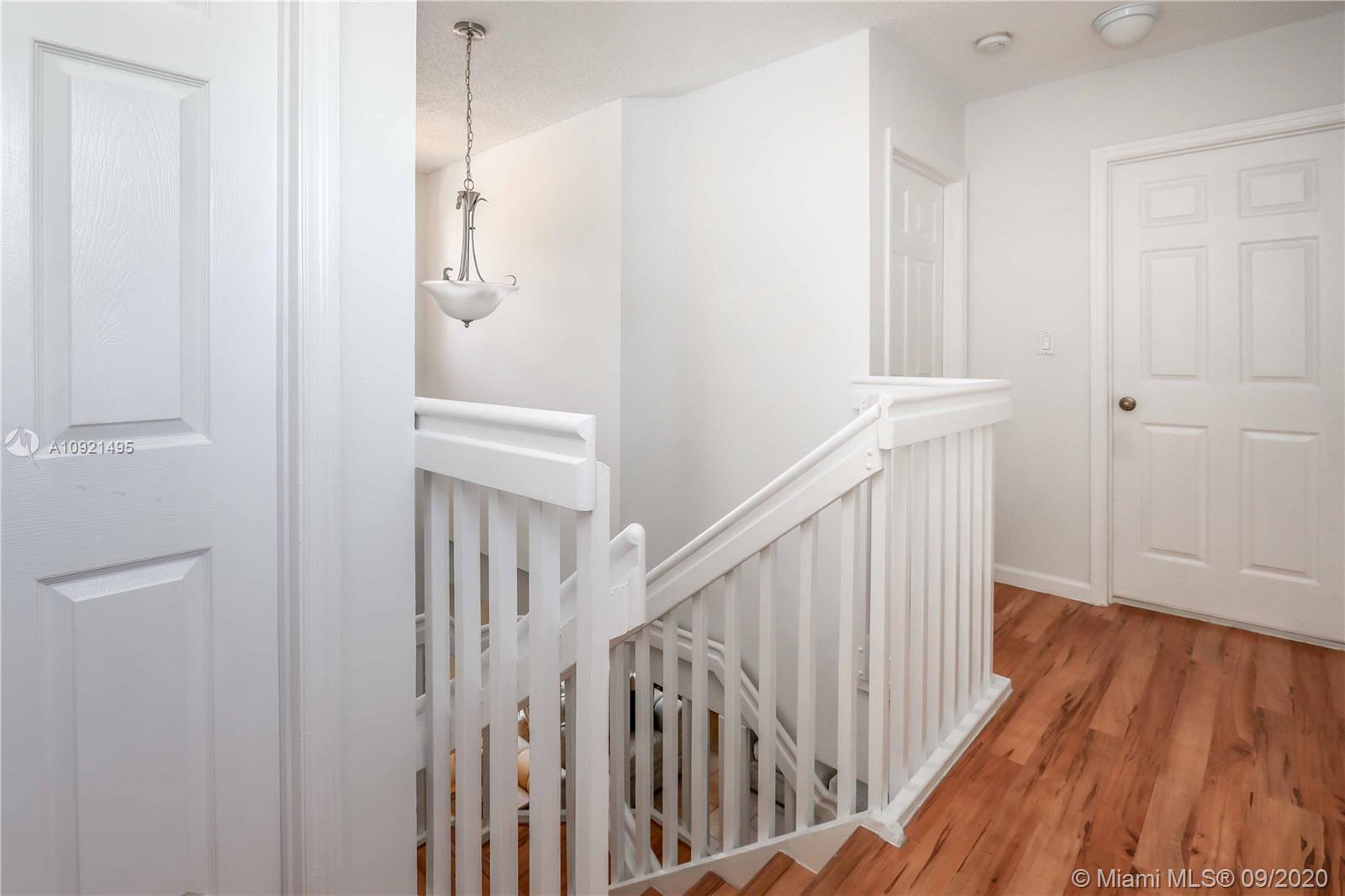 16242 Southwest 100th Terrace Miami, FL 33196 - Photo 19 of 32