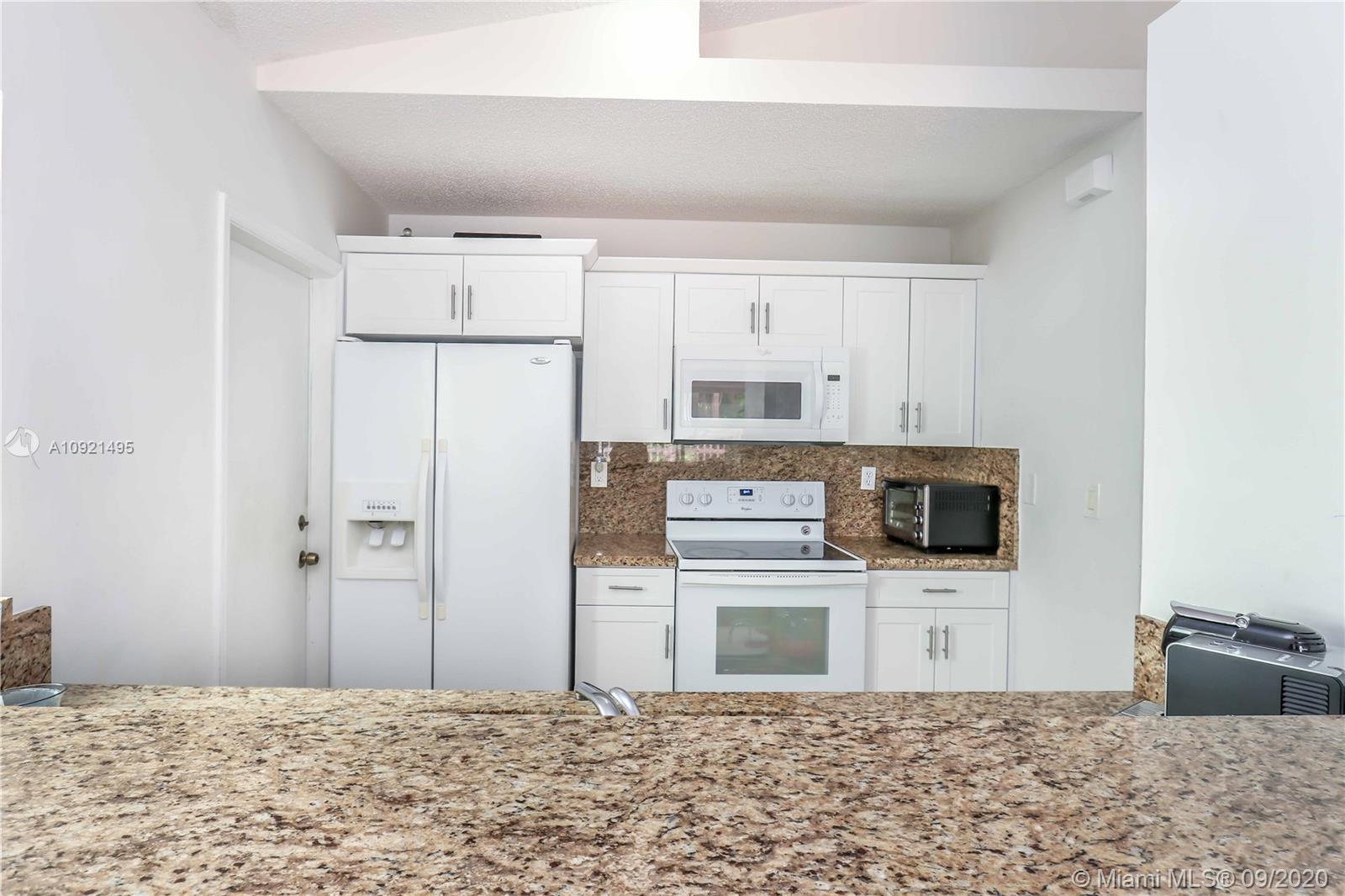 16242 Southwest 100th Terrace Miami, FL 33196 - Photo 7 of 32