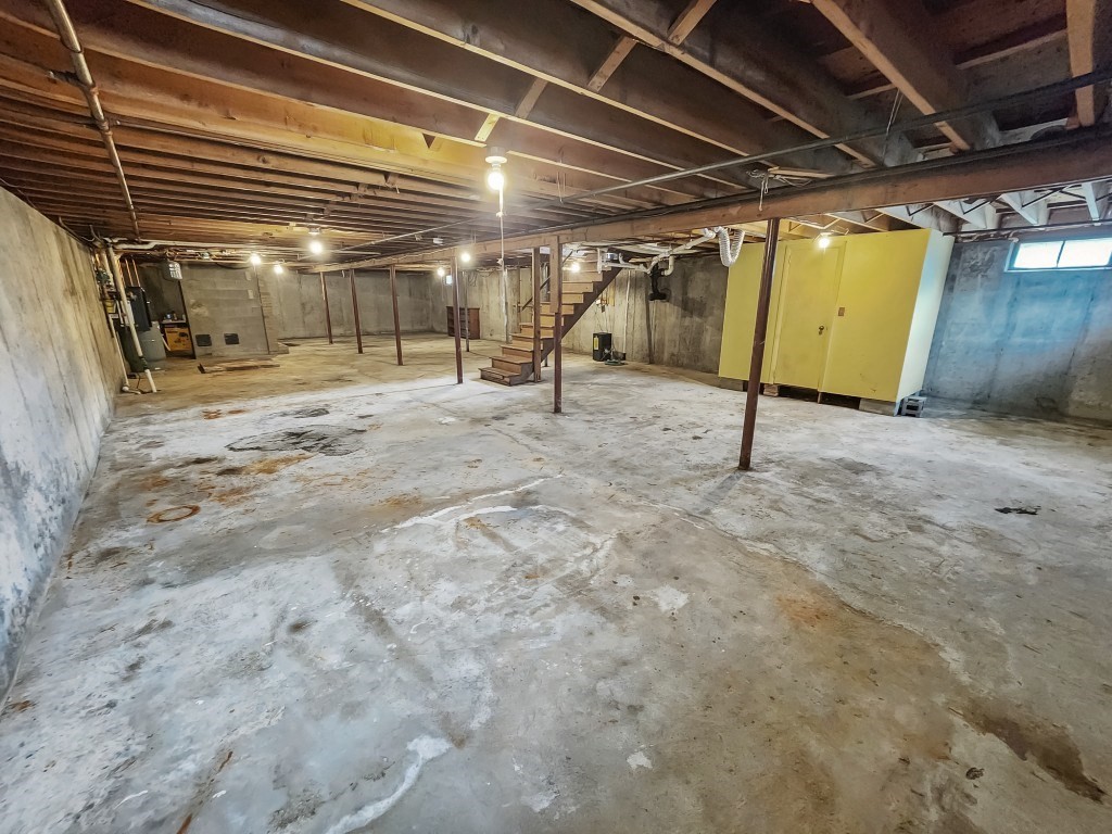 415 Chase Road Dartmouth, MA 02747 - Photo 26 of 34 a view of empty room