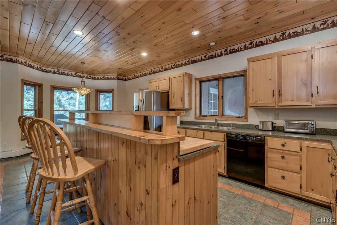 109 Fletcher Road Webb, NY 13420 - Photo 9 of 41