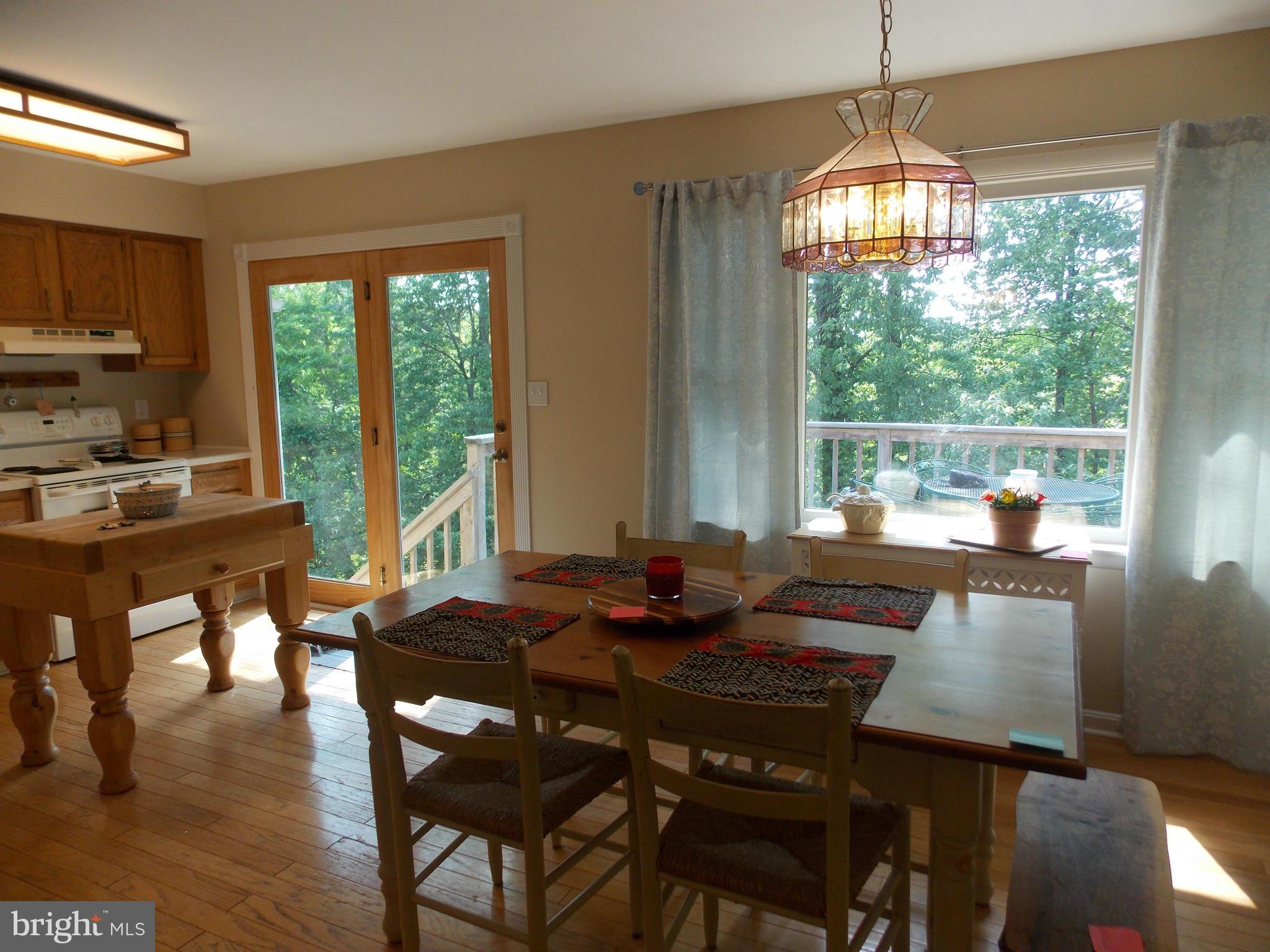 10 Ridgeview Drive Westminster, MD 21157 - Photo 8 of 17 Kitchen