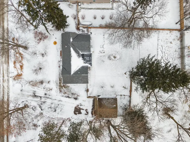 $400,000 | W377S3554 Lake Drive, Ottawa, WI 53118