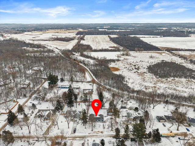 $400,000 | W377S3554 Lake Drive, Ottawa, WI 53118