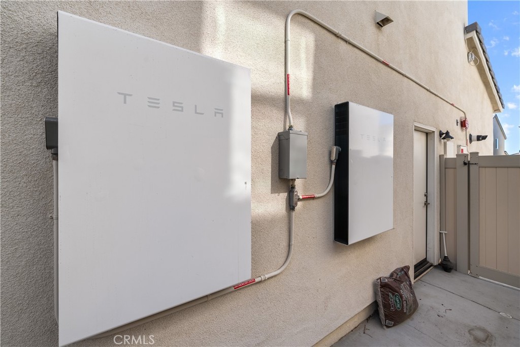 28516 Songbird Way Saugus, CA 91350 - Photo 21 of 25