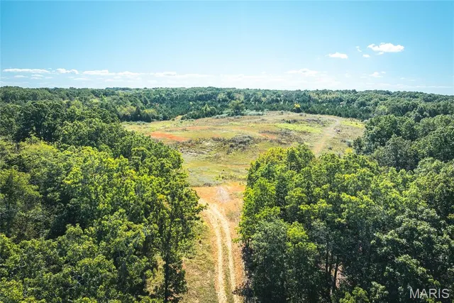 $619,700 | 5225 Engledow Road, De Soto, MO 63020