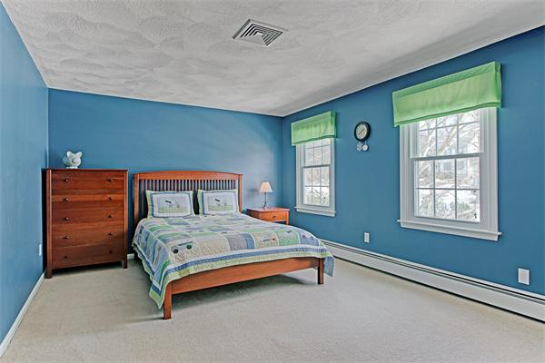 82 Anderson Road Marlborough, MA 01752 - Photo 14 of 25 Gallery Image 14