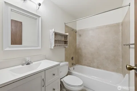 $1,298,000 | 3116 18th Street, Everett, WA 98201