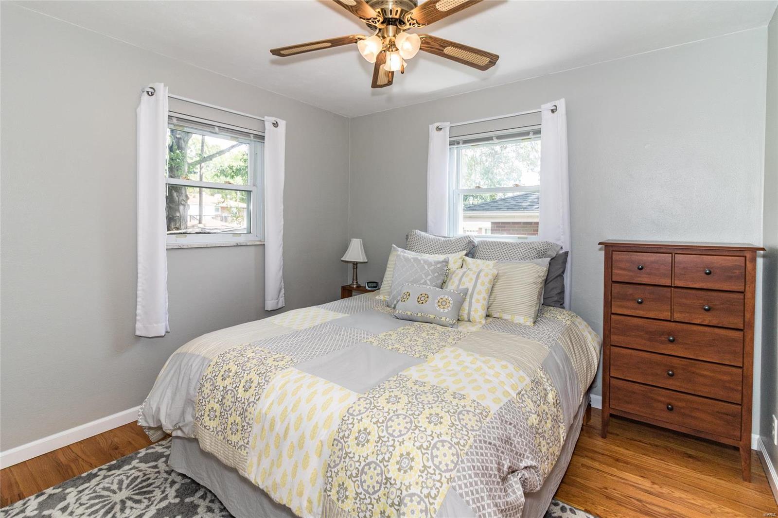 9807 Ridgely Lane St. Louis, MO 63123 - Photo 14 of 29 Gallery Image 14