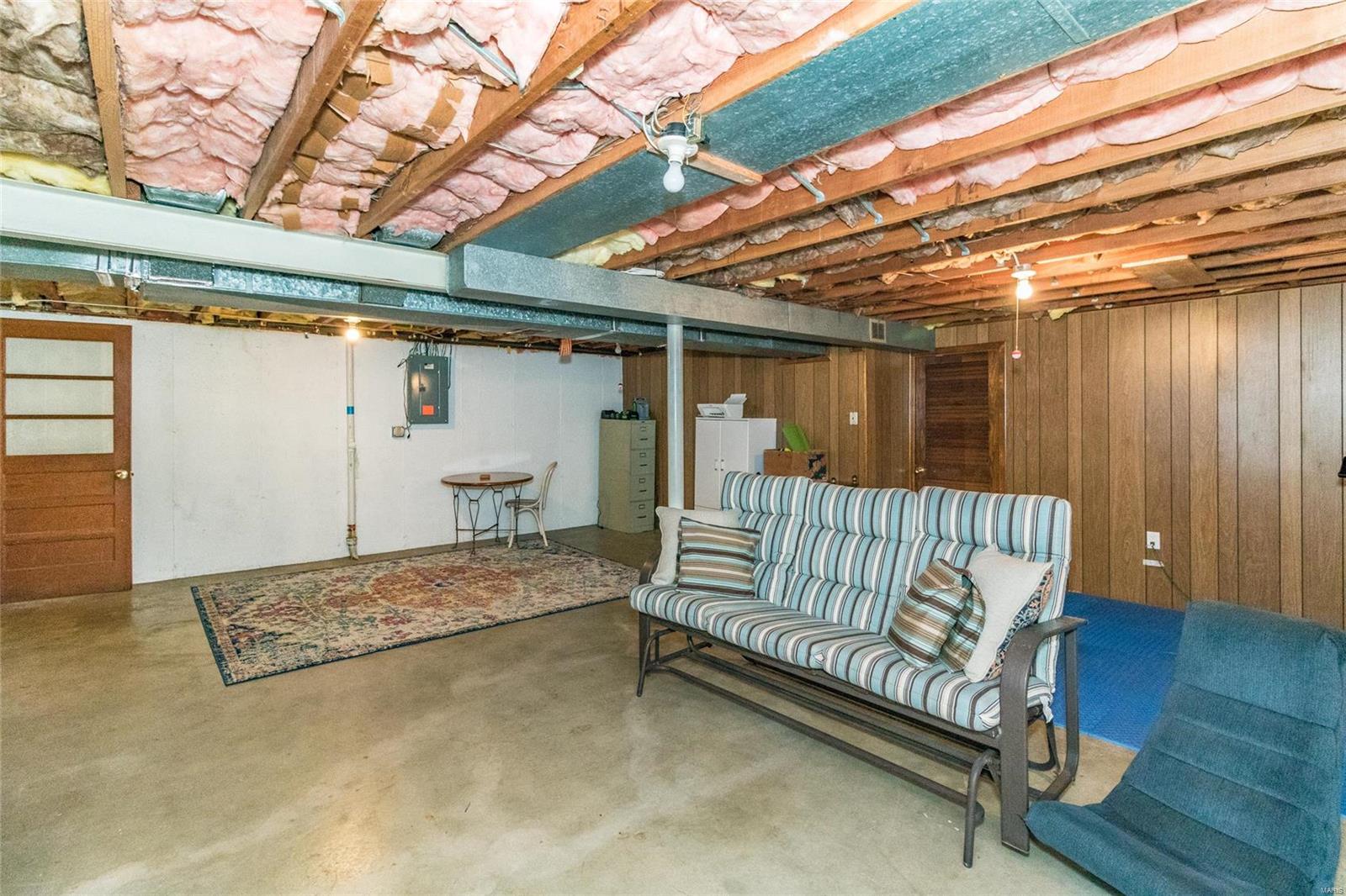 9807 Ridgely Lane St. Louis, MO 63123 - Photo 20 of 29 Gallery Image 20