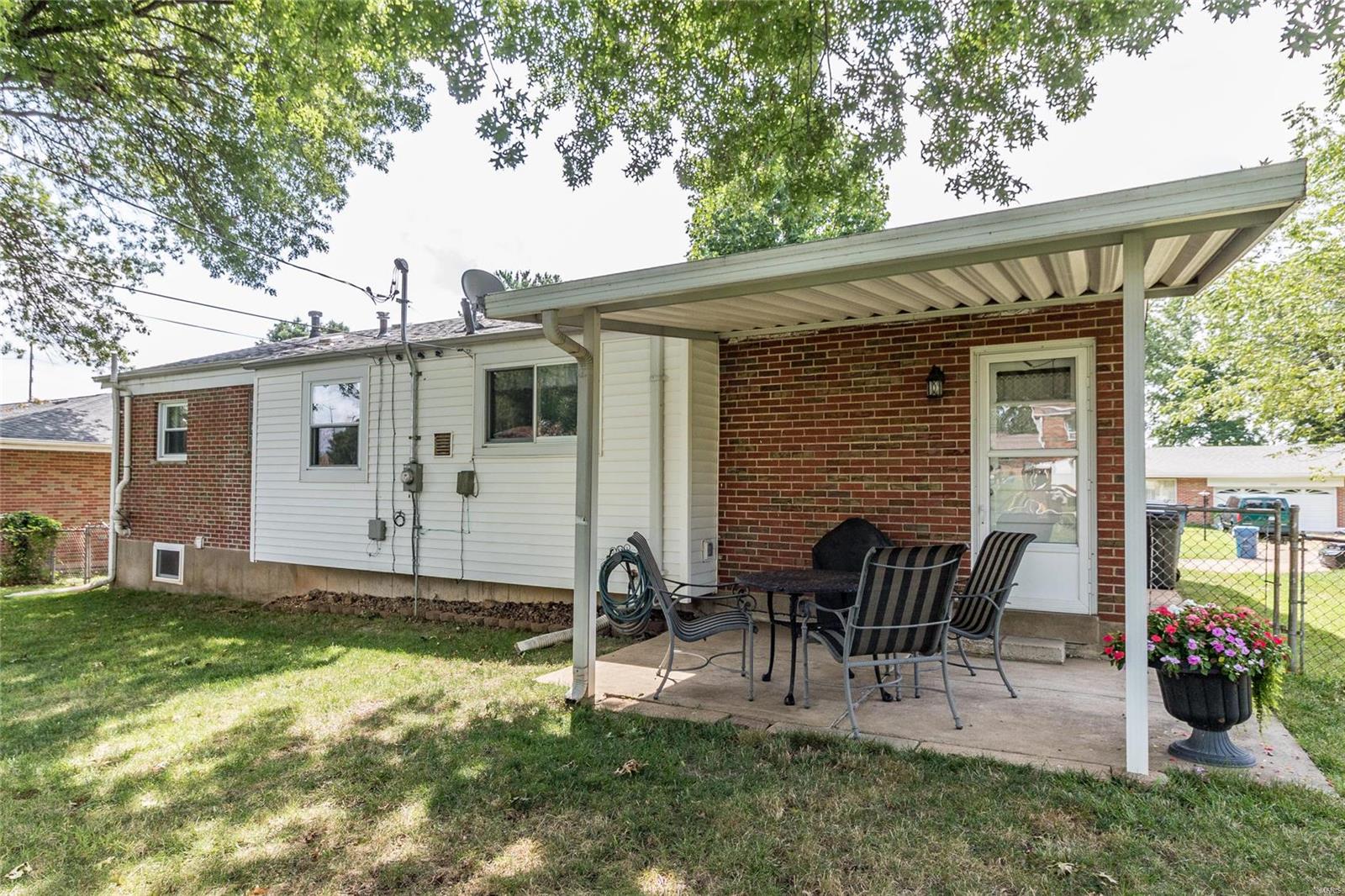 9807 Ridgely Lane St. Louis, MO 63123 - Photo 26 of 29 Gallery Image 26