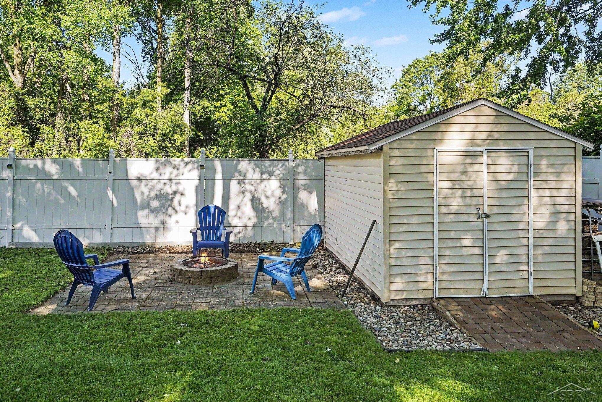1225 Harding Road Essexville, MI 48732 - Photo 12 of 36