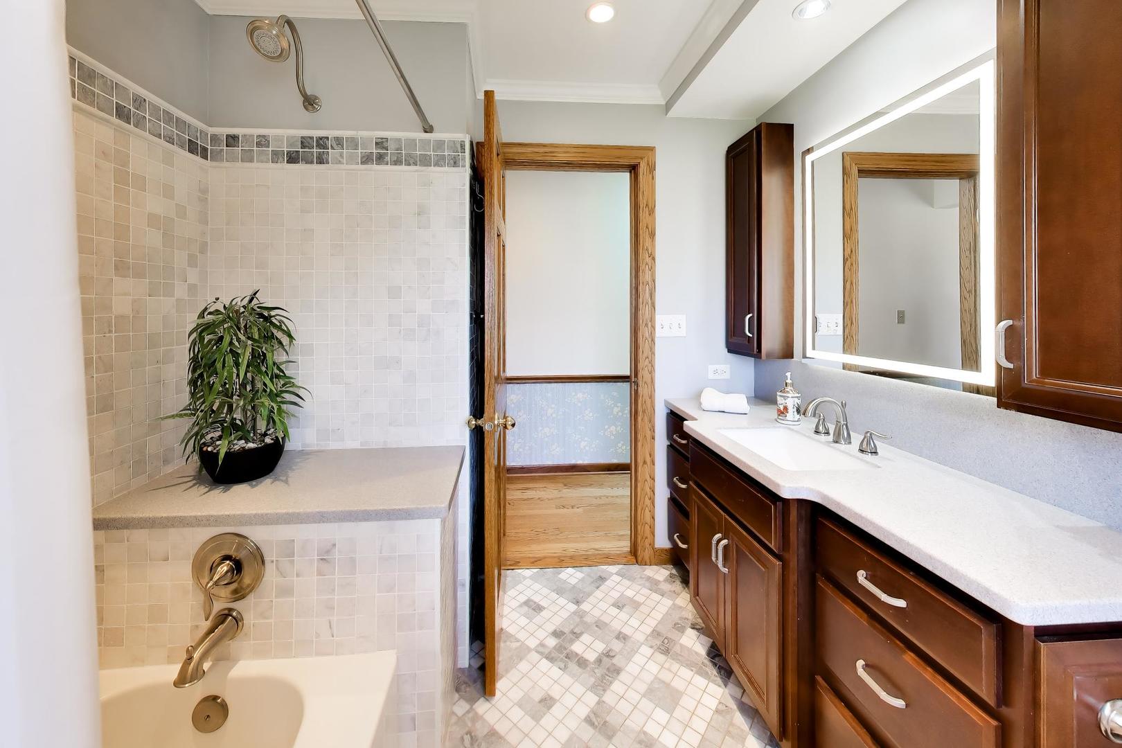 21900 North Rainbow Road Deer Park, IL 60010 - Photo 23 of 48