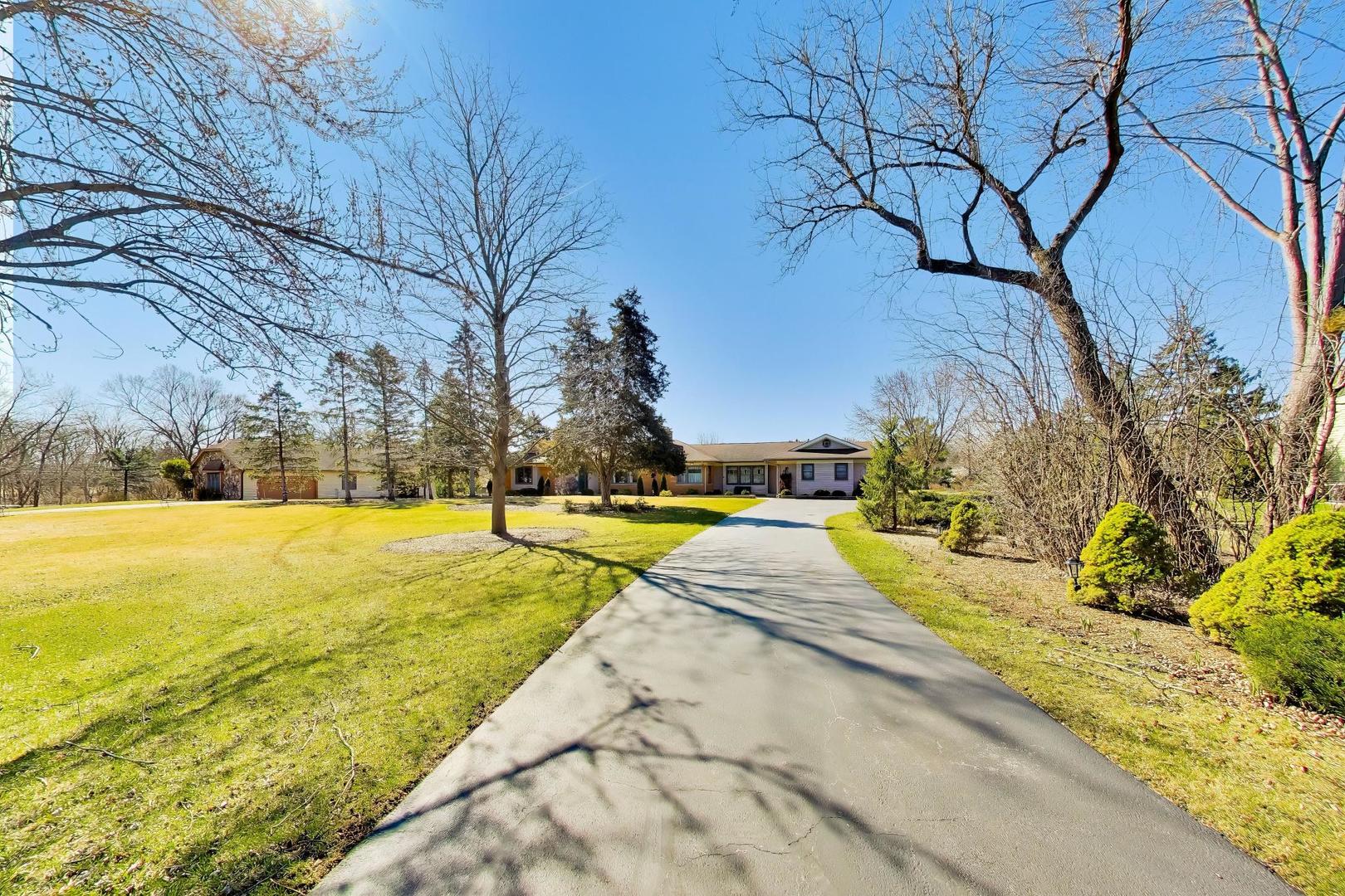 21900 North Rainbow Road Deer Park, IL 60010 - Photo 4 of 48