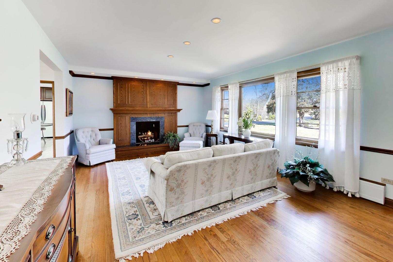 21900 North Rainbow Road Deer Park, IL 60010 - Photo 6 of 48