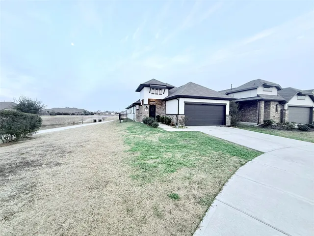 $2,350 | 8803 Oak Ivy Lane, Richmond, TX 77407