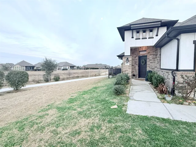 $2,350 | 8803 Oak Ivy Lane, Richmond, TX 77407