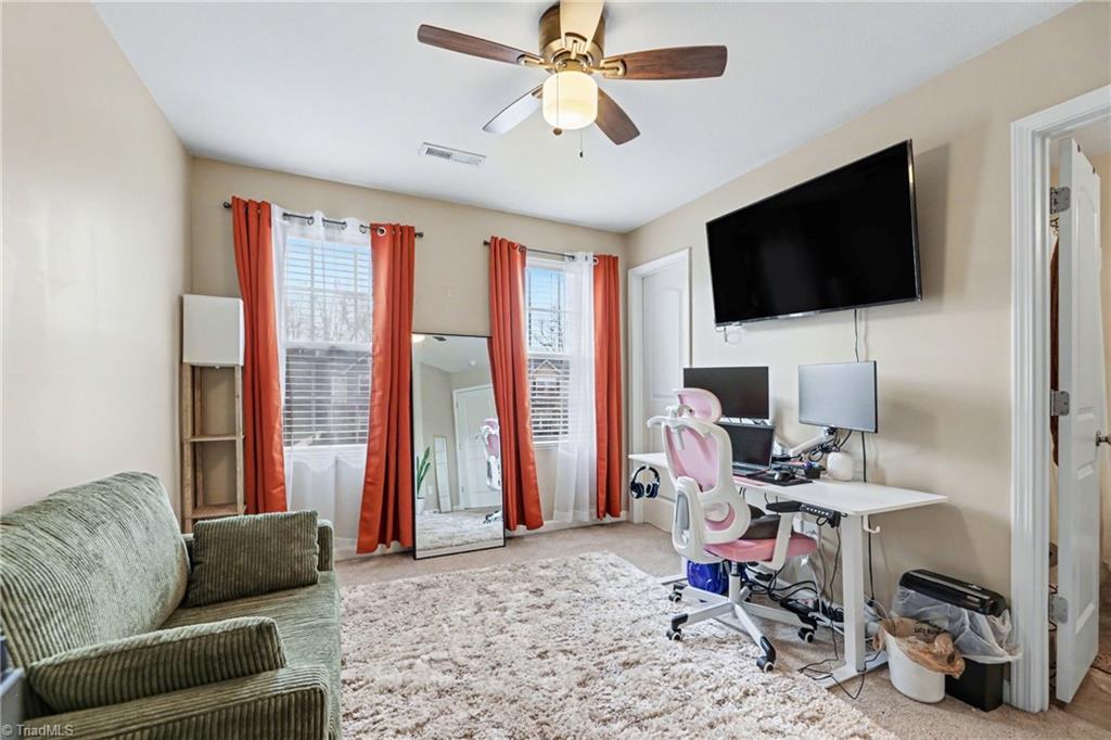 424 Sandybrooke Drive High Point, NC 27265 - Photo 20 of 28