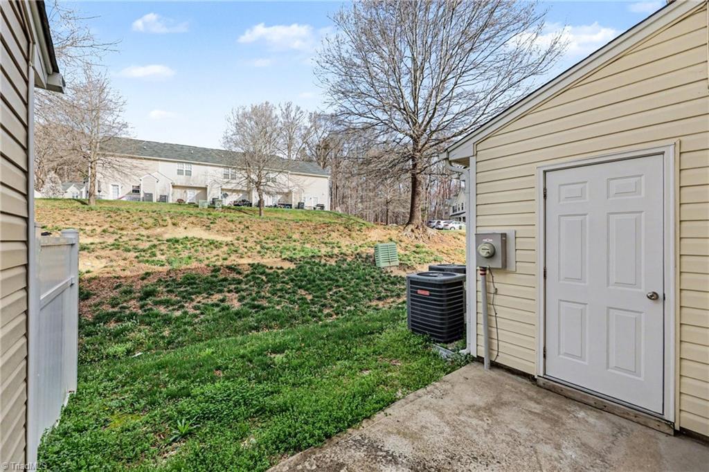 424 Sandybrooke Drive High Point, NC 27265 - Photo 24 of 28