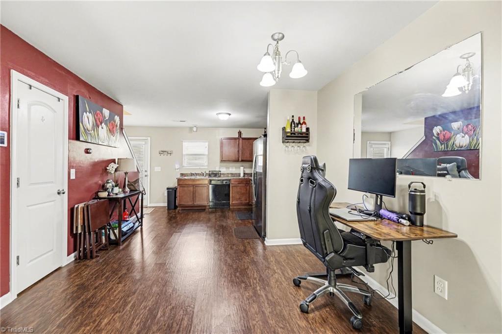 424 Sandybrooke Drive High Point, NC 27265 - Photo 9 of 28