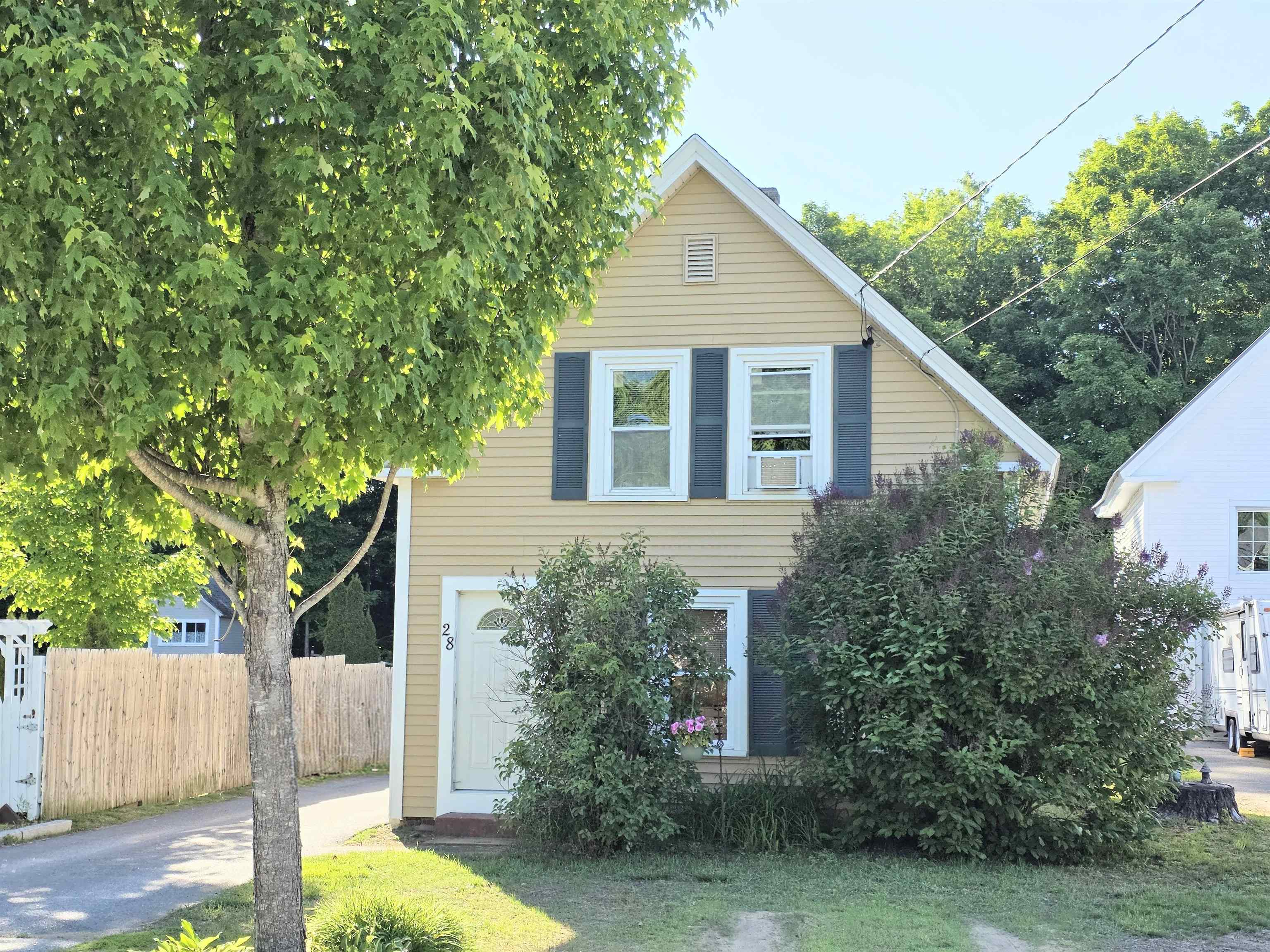 28 Mill Street Belmont, NH 03220 - Photo 2 of 24