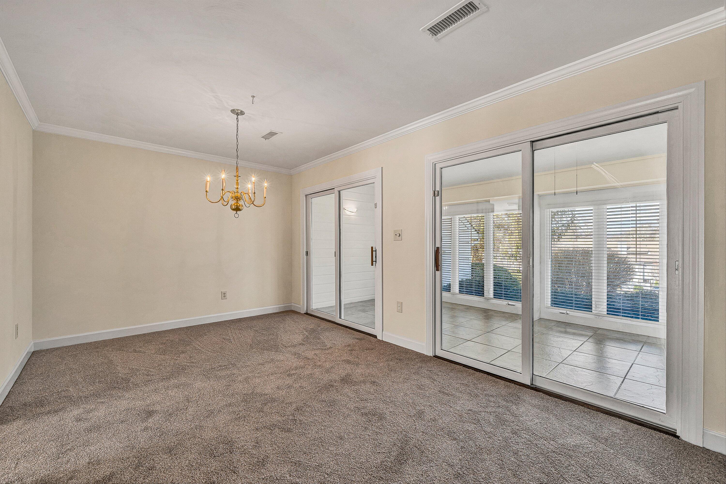 2518 South Clearing Road Salem, VA 24153 - Photo 12 of 36 12-VM-04164