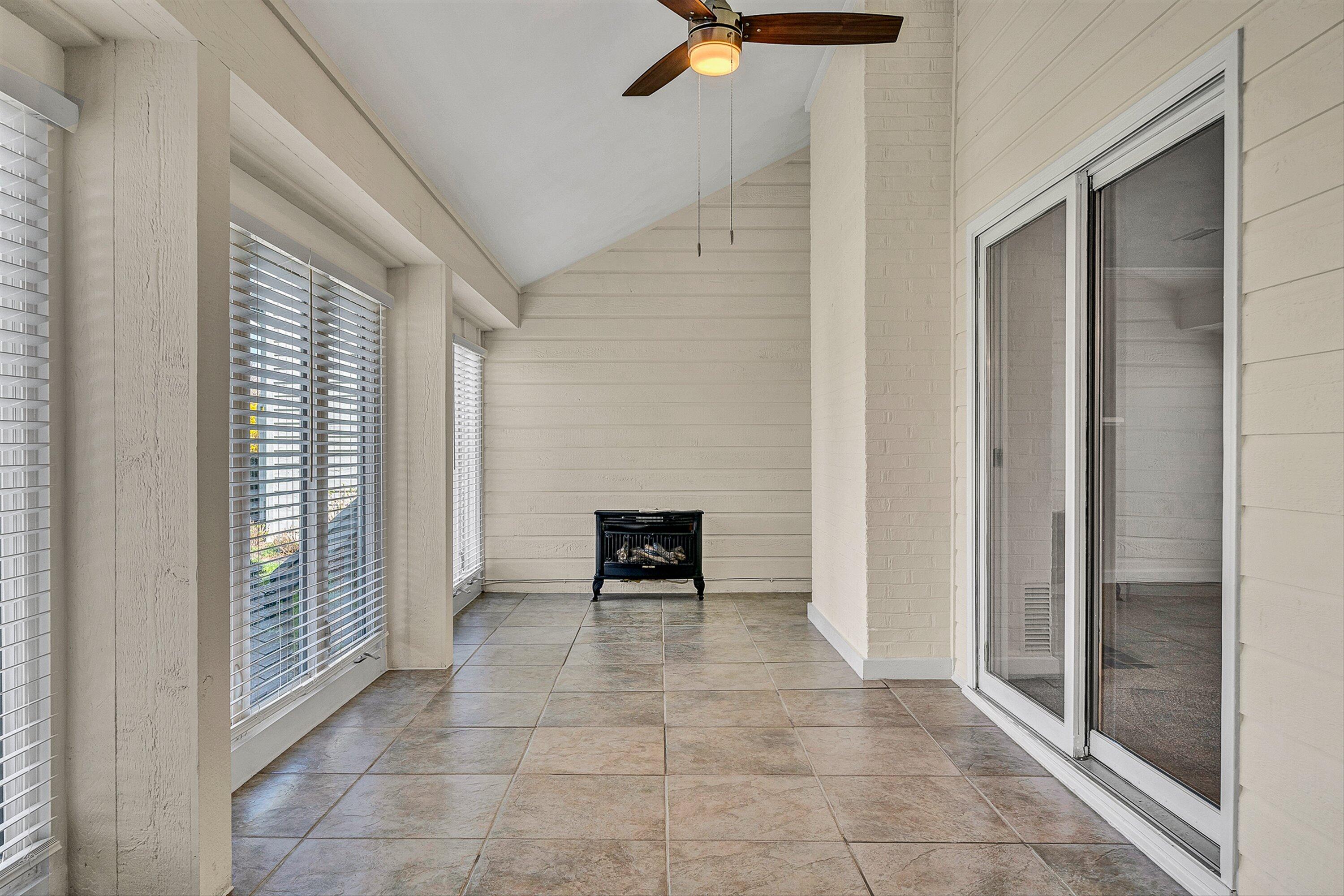 2518 South Clearing Road Salem, VA 24153 - Photo 18 of 36 18-VM-04182