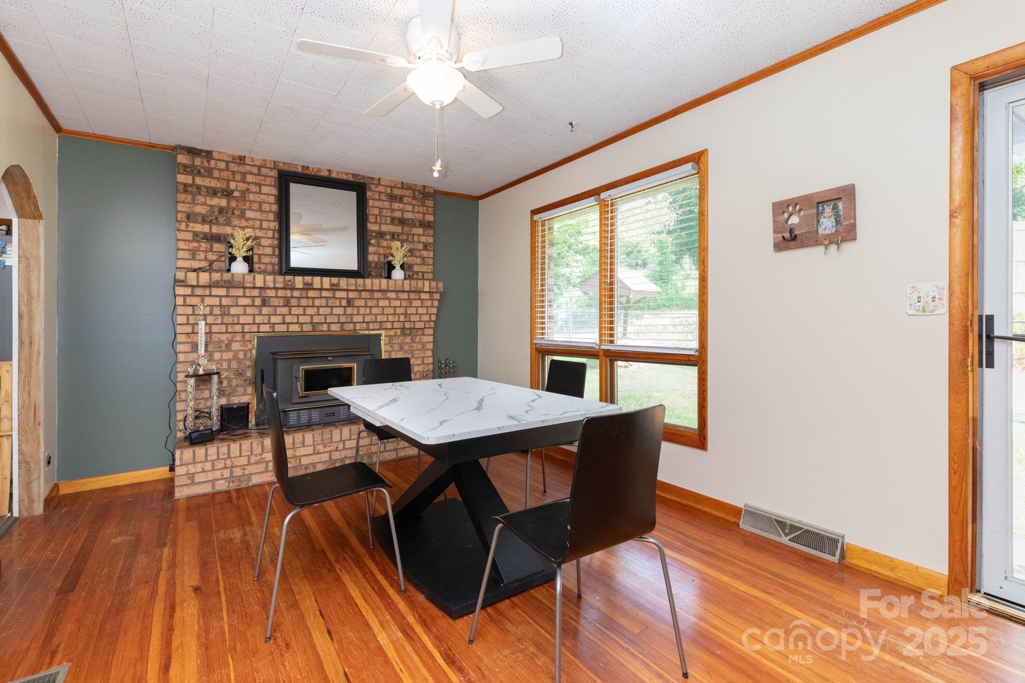 15 Gaddy Road Weaverville, NC 28787 - Photo 2 of 22 Gallery Image 2