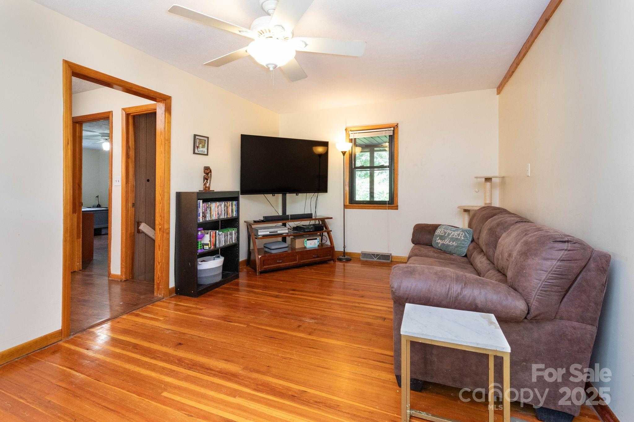 15 Gaddy Road Weaverville, NC 28787 - Photo 7 of 22 Gallery Image 7