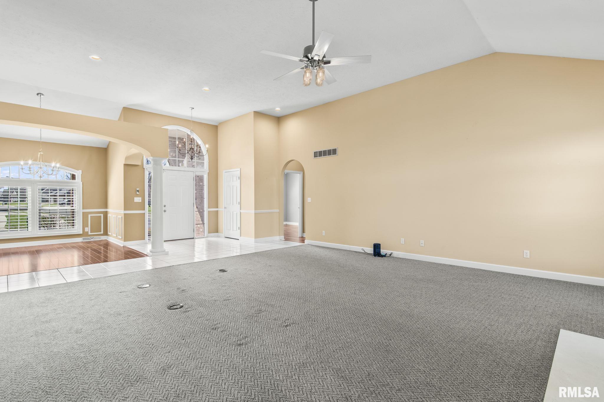 6600 Carlisle Bend Springfield, IL 62711 - Photo 5 of 47