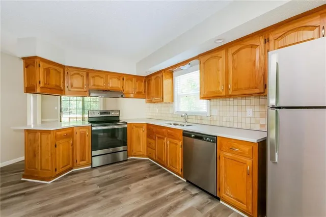 $2,170 | 7802 East 170th Street, Belton, MO 64012