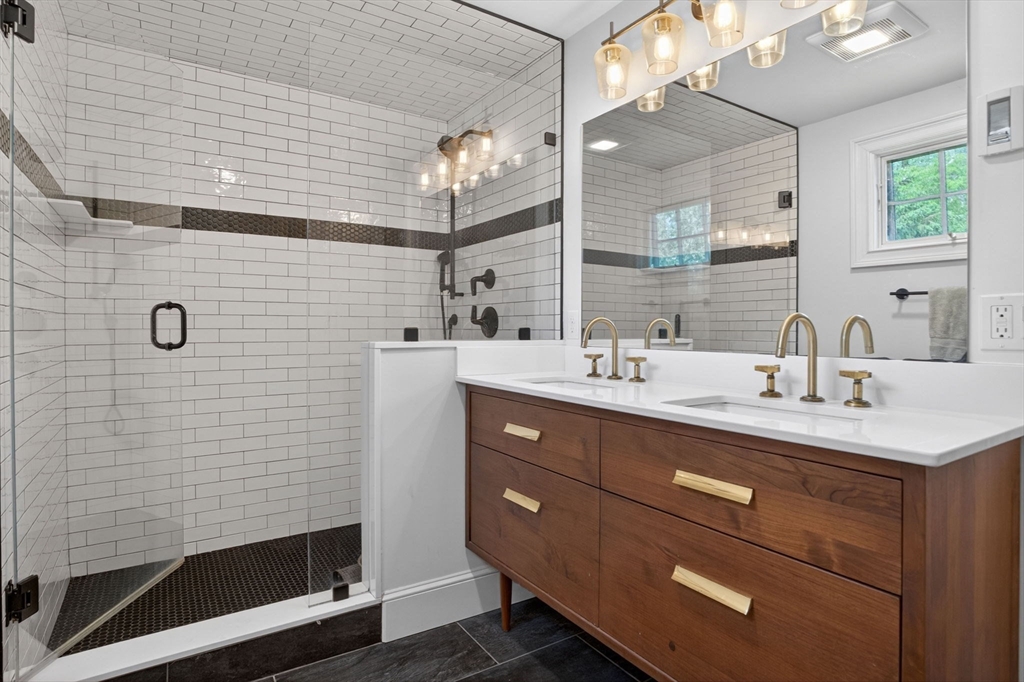 58 Leighton Road Wellesley, MA 02482 - Photo 13 of 25