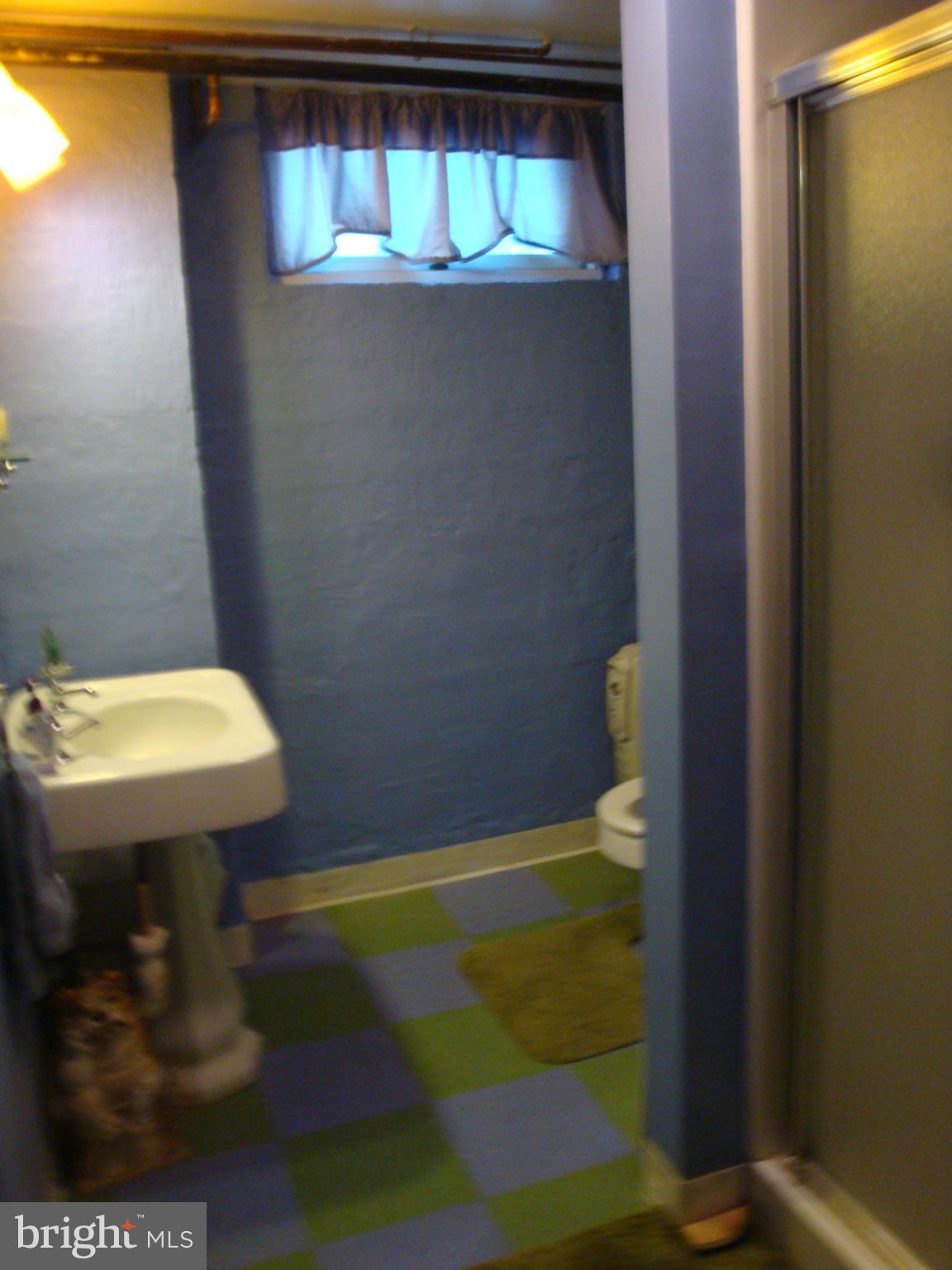 809 Braddock Road Cumberland, MD 21502 - Photo 22 of 30 Bath
